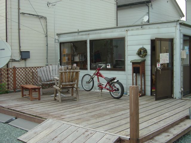 株式会社 車道楽 八女黒木店