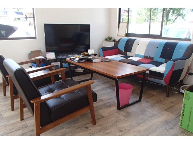 福岡県 福岡市西区の中古車販売店 りんご 自動車 中古車情報 中古車検索なら 車選びドットコム 車選び Com